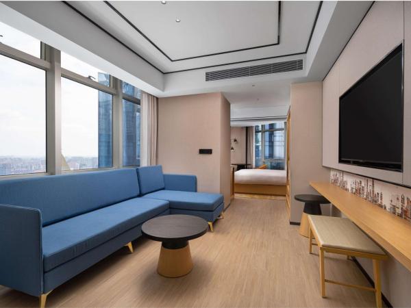 Hilton Garden Inn Shanghai Lujiazui : photo 2 de la chambre suite junior