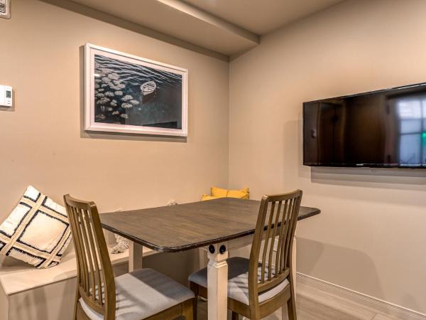 Quebec 2 Bedroom Apartment : photo 3 de la chambre appartement - rez-de-chaussée