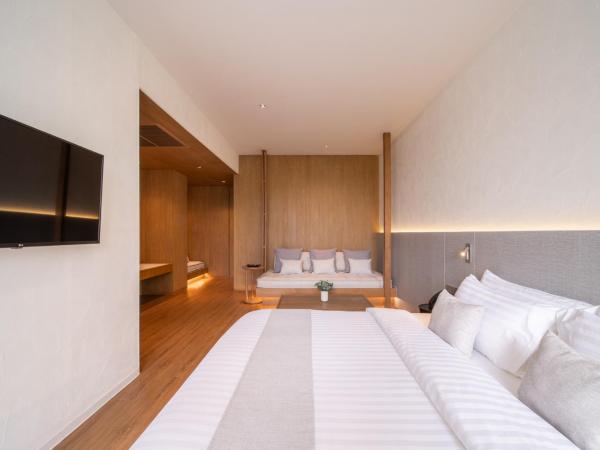 Riva Vista Riverfront Resort Chiang Rai : photo 6 de la chambre deluxe connecting room with pool view 