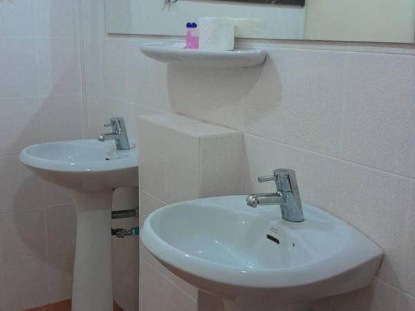 Ben Guesthouse : photo 5 de la chambre chambre simple avec toilettes et douche communes
