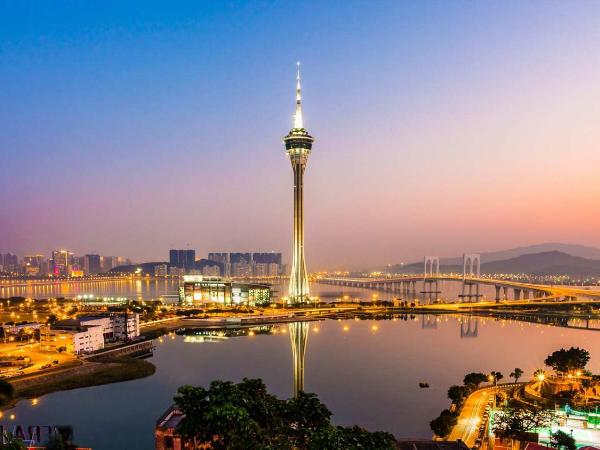 Grand Coloane Resort : photo 1 de la chambre grand beach room with macau tower observation deck tickets for 2