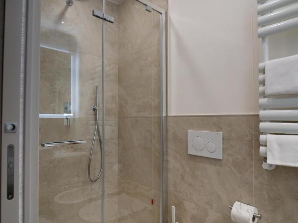 Torre del Fuggisole : photo 2 de la chambre chambre double ou lits jumeaux