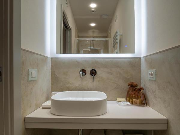 Torre del Fuggisole : photo 6 de la chambre chambre double ou lits jumeaux supérieure