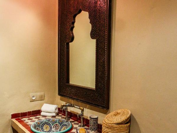 Riad Jardin Des Biehn : photo 2 de la chambre le persan