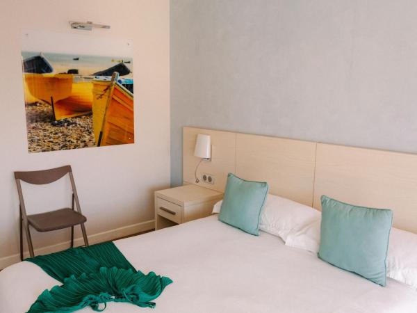 Résidence Châteauneuf : photo 1 de la chambre appartement standard 1 chambre avec balcon