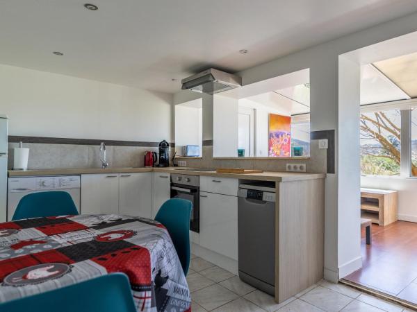 Pamiers gare - 2 Appartements à louer ou Chambre parentale indépendante : photo 3 de la chambre appartement - vue sur jardin