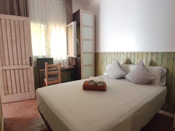 Dormir en Cádiz : photo 1 de la chambre petite chambre double