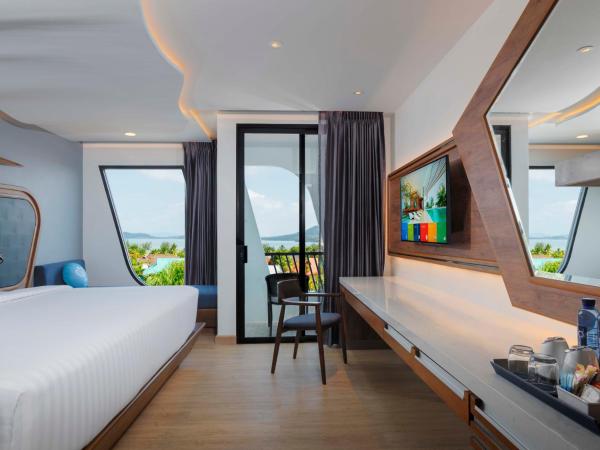The Oceanic Sportel Phuket - SHA Extra Plus : photo 4 de la chambre chambre double deluxe - vue sur mer