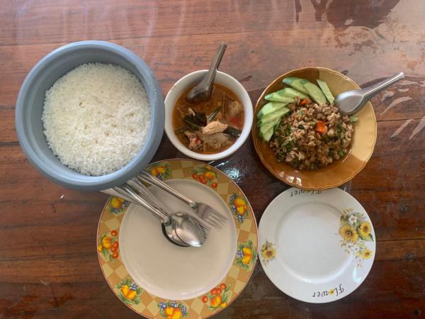 Feel home at Hang Dong, close to the Royal Park Rajapruek : photo 7 de la chambre chambre double