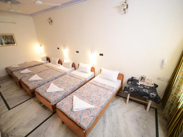 Chitra Katha - A Story Per Stay : photo 3 de la chambre chambre familiale (5 adultes)
