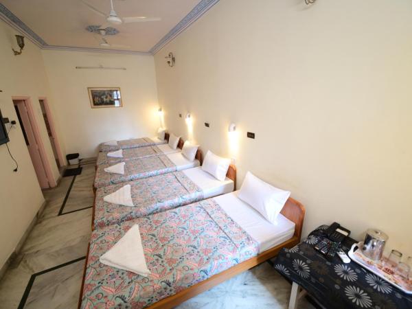 Chitra Katha - A Story Per Stay : photo 5 de la chambre chambre familiale (5 adultes)