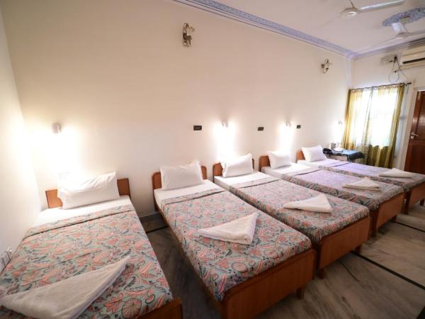 Chitra Katha - A Story Per Stay : photo 7 de la chambre chambre familiale (5 adultes)