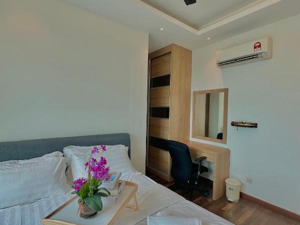 Ipoh D Festivo Suites 6-10pax 10mins to Sunway Tambun by IWH : photo 8 de la chambre appartement avec balcon