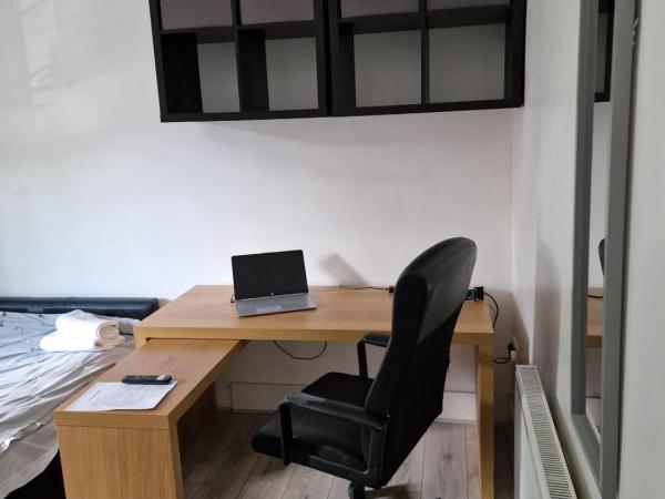 Tower Gardens Residence : photo 1 de la chambre grande chambre double 