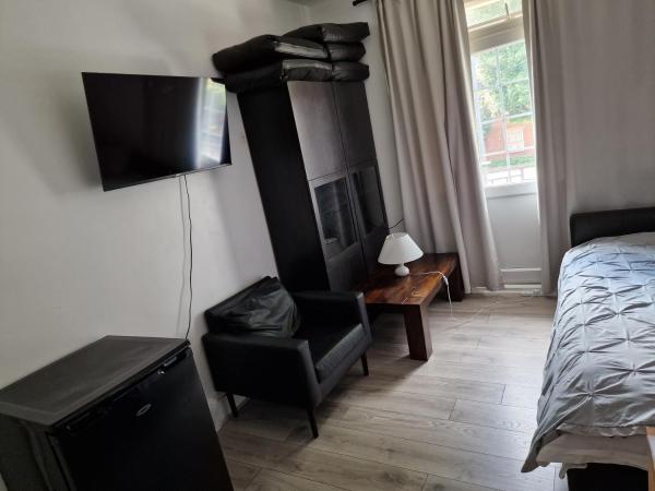 Tower Gardens Residence : photo 3 de la chambre grande chambre double 