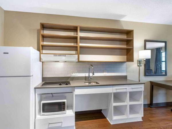 Extended Stay America Premier Suites - Nashville - Vanderbilt : photo 4 de la chambre studio lit queen-size - non-fumeurs