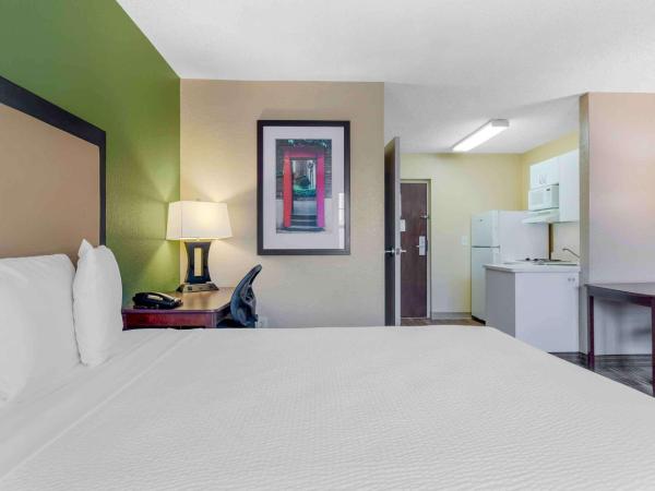 Extended Stay America Suites - Houston - Galleria - Westheimer : photo 2 de la chambre studio lit queen-size - non-fumeurs