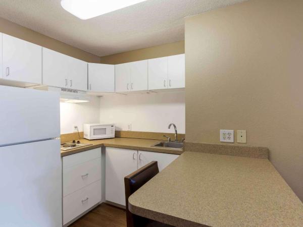 Extended Stay America Suites - Memphis - Airport : photo 5 de la chambre studio de luxe avec 1 lit king-size - non-fumeurs