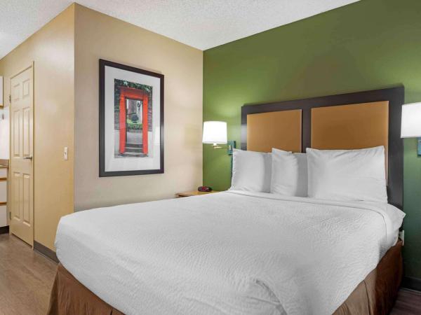 Extended Stay America Suites - San Diego - Fashion Valley : photo 1 de la chambre studio lit queen-size - non-fumeurs