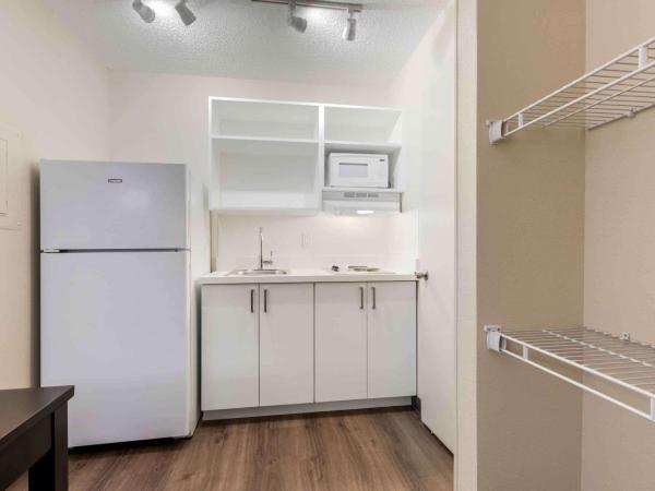 Extended Stay America Suites - Dallas - Coit Road : photo 5 de la chambre studio lit queen-size - non-fumeurs