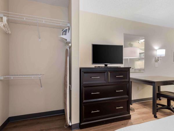Extended Stay America Suites - Dallas - Coit Road : photo 4 de la chambre studio lit queen-size - non-fumeurs