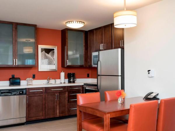 Residence Inn by Marriott Austin - University Area : photo 2 de la chambre suite 1 chambre lit king-size