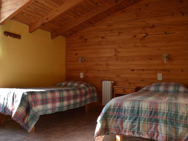 Hospedaje Manantiales : photo 3 de la chambre chambre triple avec salle de bains commune