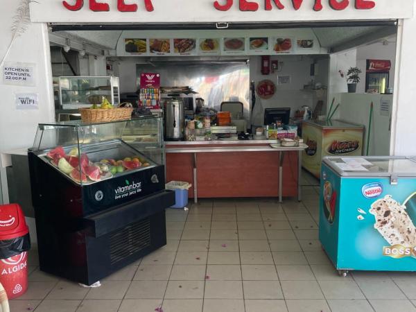 Santorini Camping & Hostel : photo 6 de la chambre 1 bed in shared tent (male)