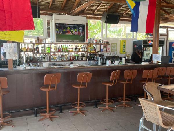 Santorini Camping & Hostel : photo 6 de la chambre 1 bed in shared tent (female)