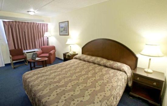 Royal Inn : photo 5 de la chambre chambre lit king-size
