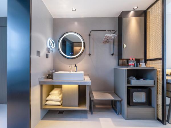 Gongxili - Xige Hotel : photo 4 de la chambre chambre familiale deluxe