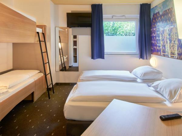B&B Hotel Frankfurt-Nord : photo 5 de la chambre chambre familiale