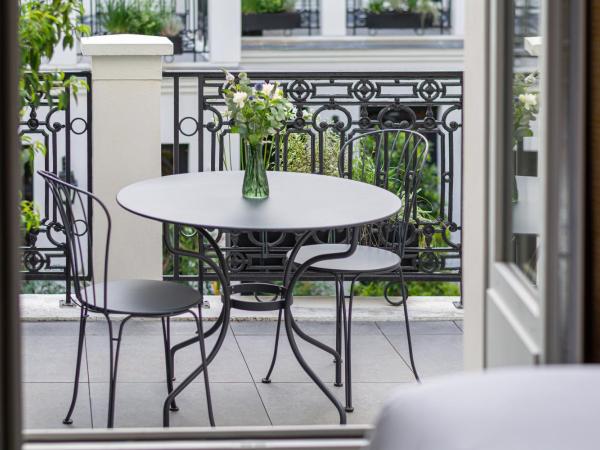 Hôtel & SPA Napoléon : photo 6 de la chambre chambre supérieure avec terrasse - accès au spa