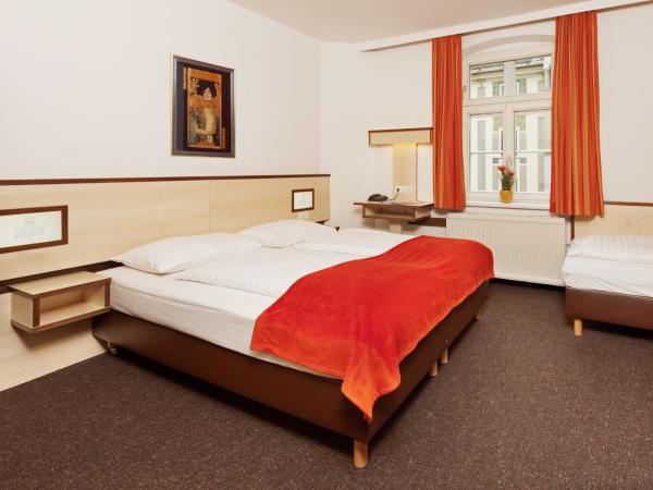 Hotel Goldene Krone Innsbruck : photo 4 de la chambre chambre double ou lits jumeaux