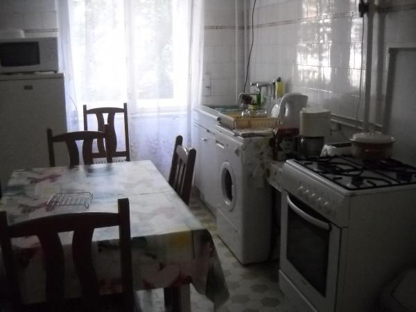 Villa Julia : photo 10 de la chambre chambre lits jumeaux standard avec salle de bains commune