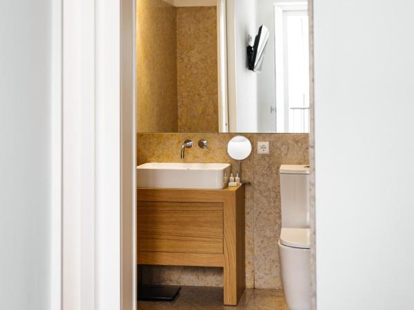 The House on the Pink Street in Lisbon : photo 3 de la chambre studio standard