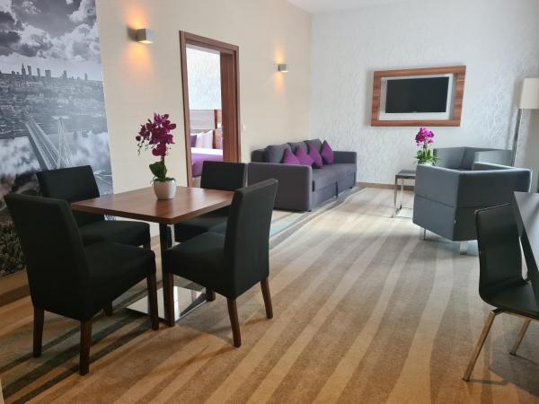 Warsaw Plaza Hotel : photo 1 de la chambre suite