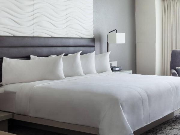 Fort Lauderdale Marriott North : photo 2 de la chambre chambre lit king-size