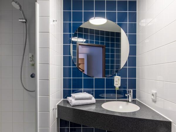 B&B Hotel Hamburg City-Ost : photo 2 de la chambre chambre double
