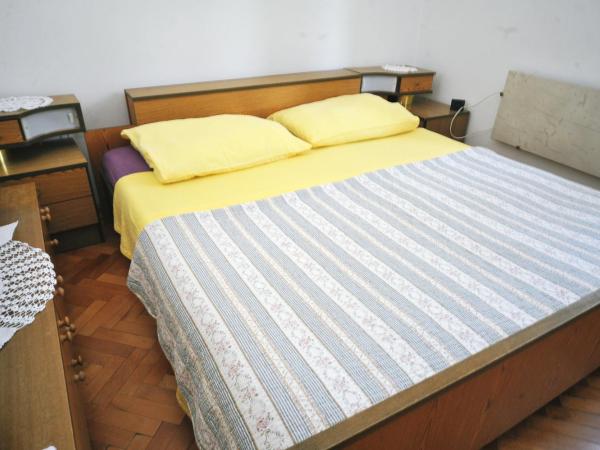 Rooms Novaković : photo 4 de la chambre chambre double avec salle de bains commune