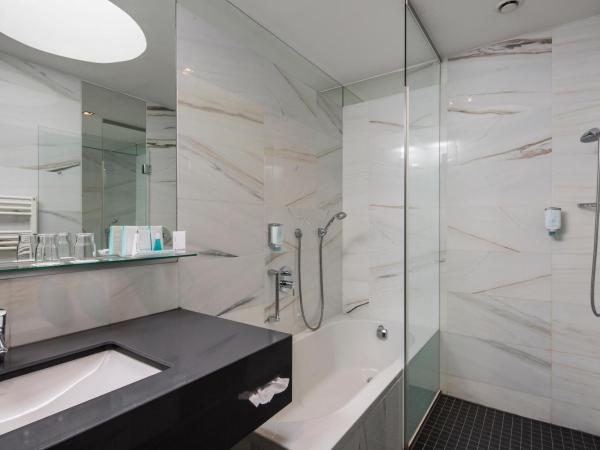 Austria Trend Hotel Congress Innsbruck : photo 9 de la chambre suite avec terrasse