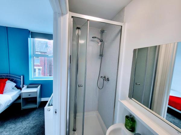 Berridge Solo Stays - NG7 : photo 1 de la chambre chambre simple avec salle de bains privative