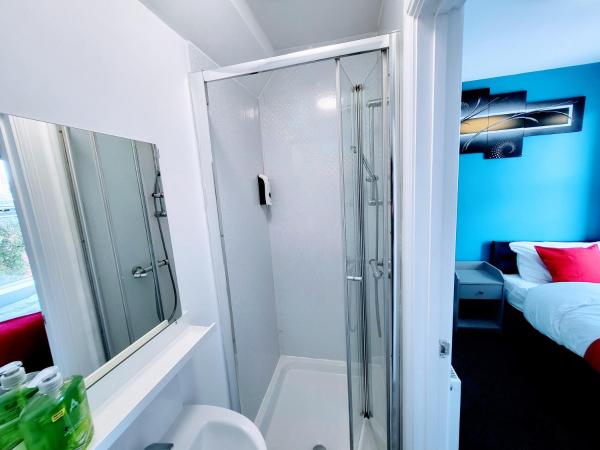 Berridge Solo Stays - NG7 : photo 7 de la chambre chambre simple avec salle de bains privative