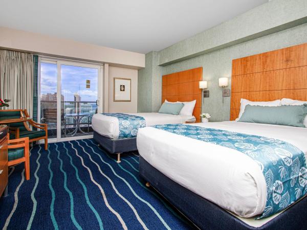 Ocean Views from balcony Walk to Beach and Mall 3024 : photo 5 de la chambre appartement