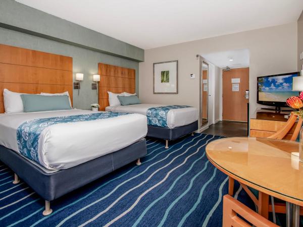 Ocean Views from balcony Walk to Beach and Mall 3024 : photo 6 de la chambre appartement