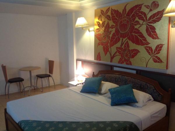 Highway Hotel : photo 10 de la chambre chambre deluxe double ou lits jumeaux