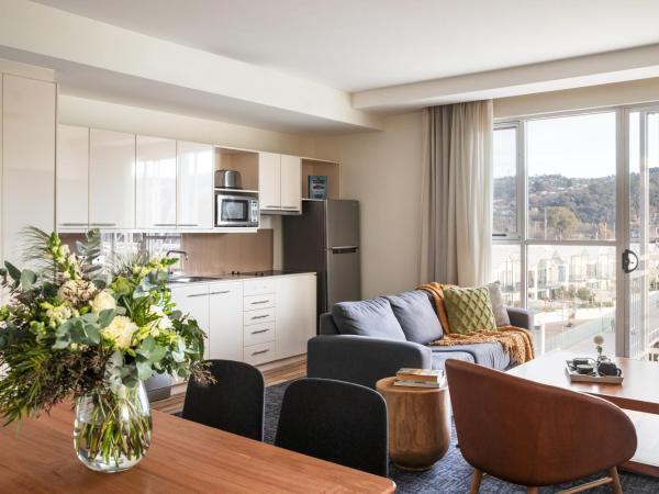 Peppers Seaport Hotel : photo 3 de la chambre suite de luxe - vue sur port de plaisance