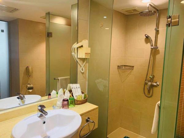 Days Inn Guangzhou : photo 6 de la chambre chambre lit king-size deluxe