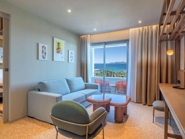Canopy by Hilton Cannes : photo 1 de la chambre suite 1 chambre lit king-size avec vue sur mer