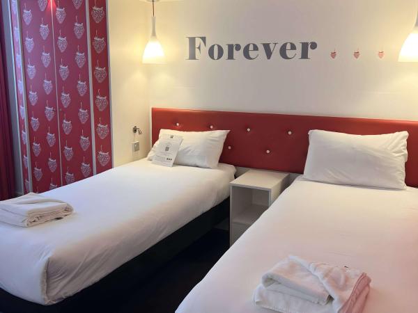 Ibis Styles Liverpool Centre Dale Street - Cavern Quarter : photo 2 de la chambre chambre lits jumeaux standard